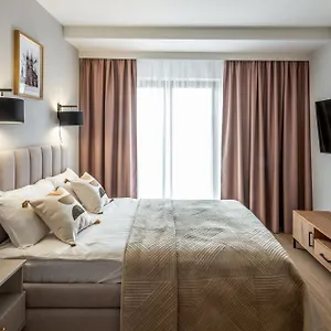 Iron Apartamento